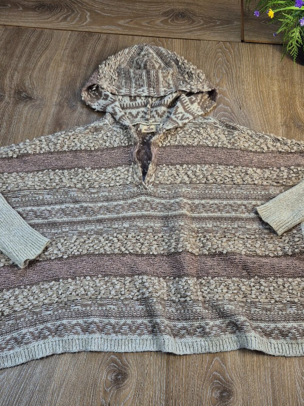 Hollister Sweater poncho hoodie Medium 6 8 10 Y2K Coastal Goblin Bohemian FALL